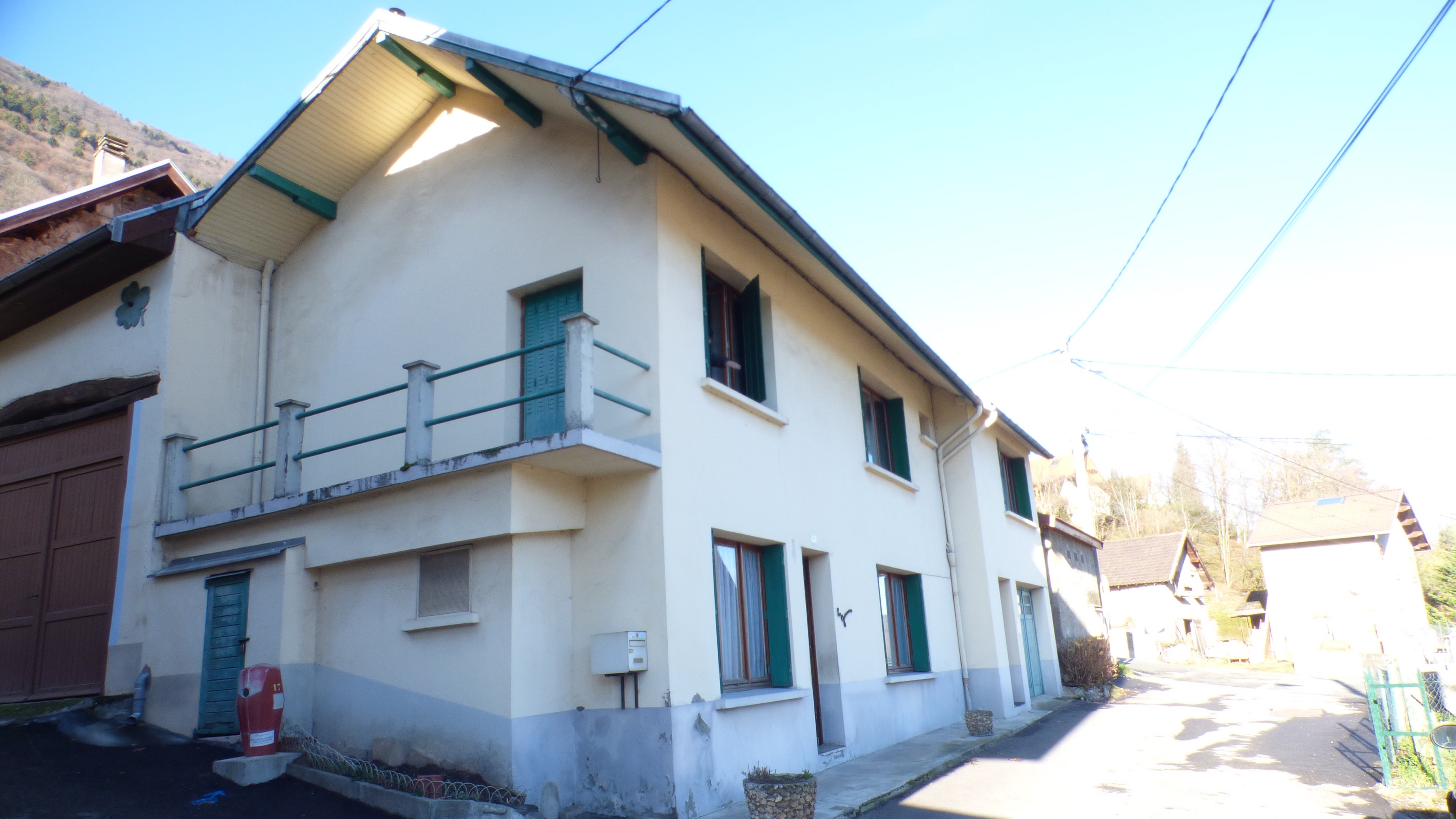 Vente St Pierre de Mésage maison de village